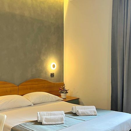 Hotel Sara Milano Eksteriør bilde