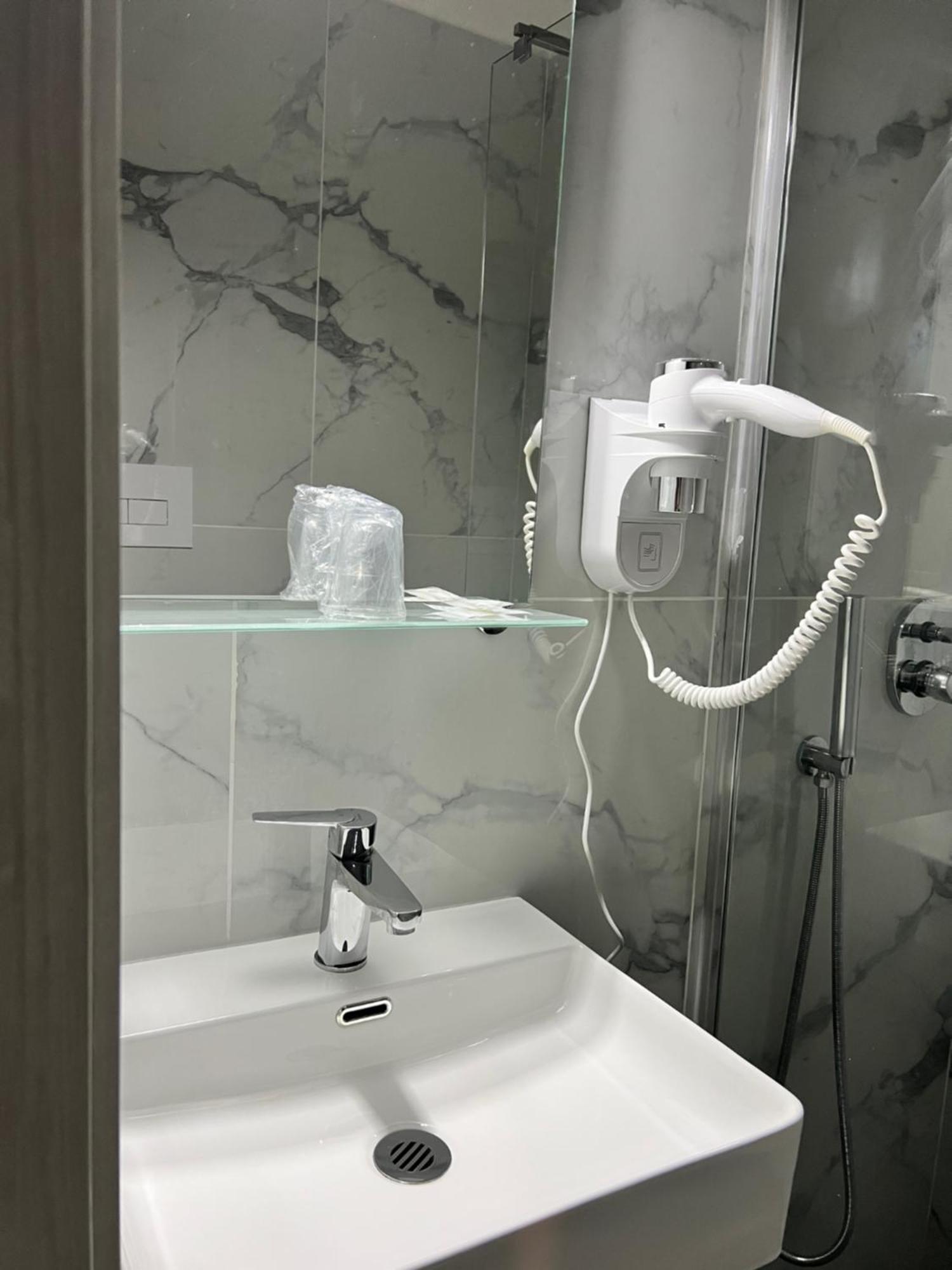 Hotel Sara Milano Eksteriør bilde